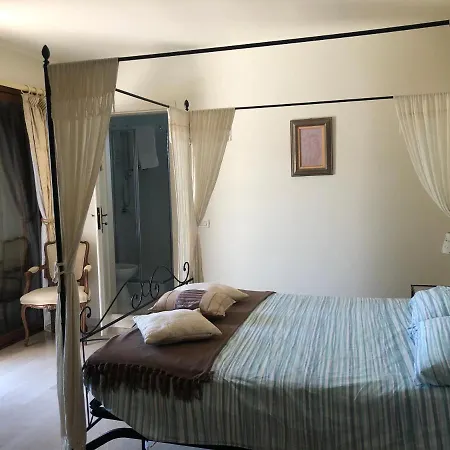 Casa Di Rebecca 4* Itri
